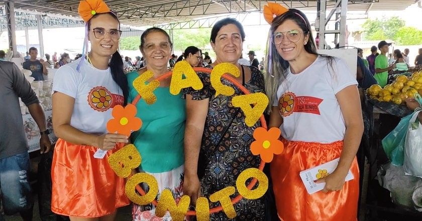 Centro de Referência Especializado de Assistência Social (CREAS) realiza Pit Stop na feira livre