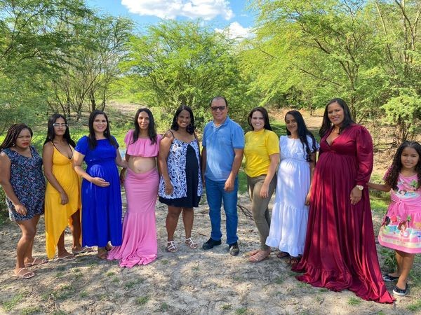 Ensaio fotográfico das gestantes que fazem parte do programa Primeira Infância no SUAS.