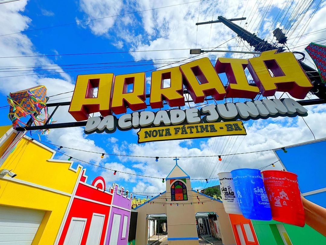 A Cidade Junina já está pronta e te esperando para o nosso arraiá.